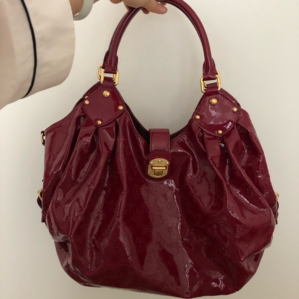 Louis Vuitton Mahina limited edition in Cerise